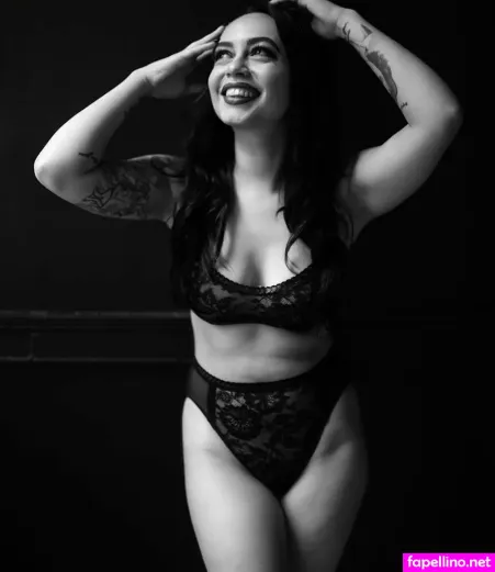 Darlingnikkkki OnlyFans Thumbnail #PHDBgdTGOa
