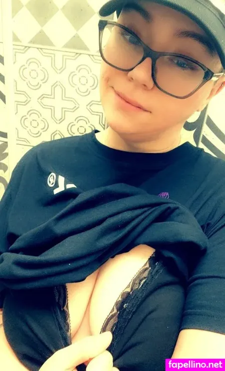 Darnisha E OnlyFans Thumbnail #eJ4ns2U2iw