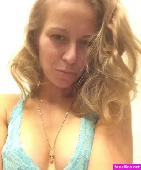 Darya Kustova OnlyFans Thumbnail #mgkZ0XvuuA