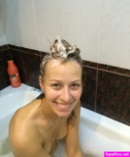 Darya Kustova OnlyFans Thumbnail #xqIuOBK2XK