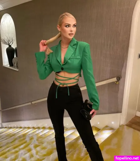 Darya Strelnikova OnlyFans Thumbnail #mGZztmUxgq