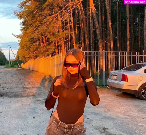 Daryasha X OnlyFans Thumbnail #F7Axl7JQo8