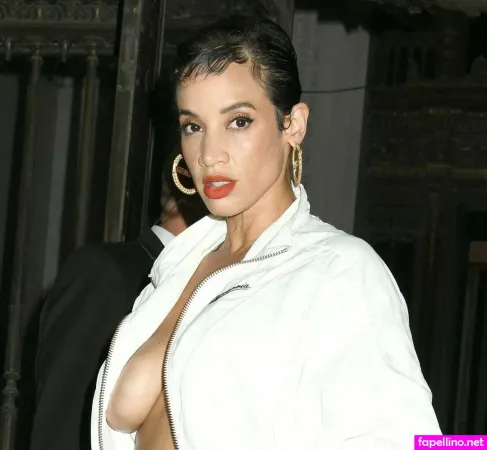 Dascha Polanco OnlyFans Thumbnail #CbbvC6cBa0