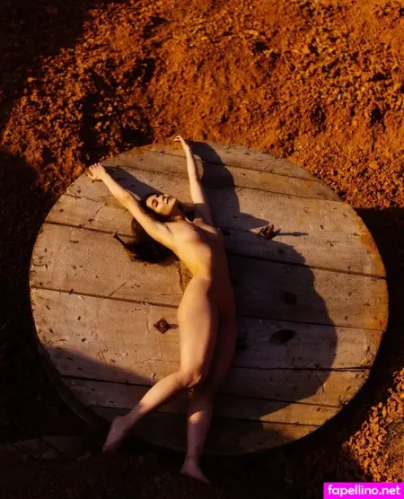 Dasha Darbandi OnlyFans Thumbnail #bZABTIVN8f