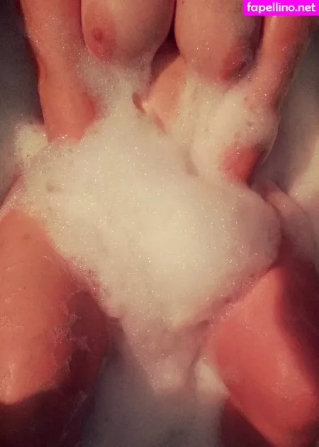 Dasha Kovalenko OnlyFans Thumbnail #j17Wbp8fx2