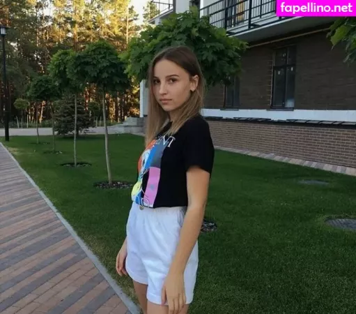 Dasha Love OnlyFans Thumbnail #MVojQZmah6