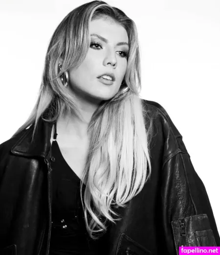 Dasha Novotny OnlyFans Thumbnail #mkRHcEz9VW