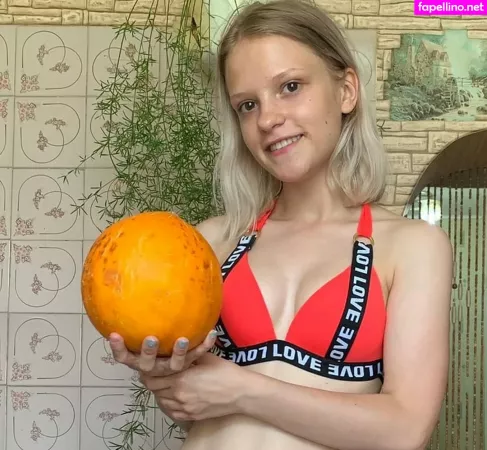 Dasha Ozornica OnlyFans Thumbnail #aizJD8Cl1D