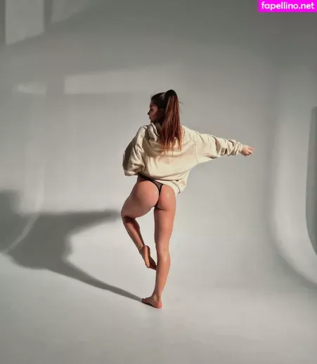 Dasha Semenova OnlyFans Thumbnail #W1Rdgit7ld