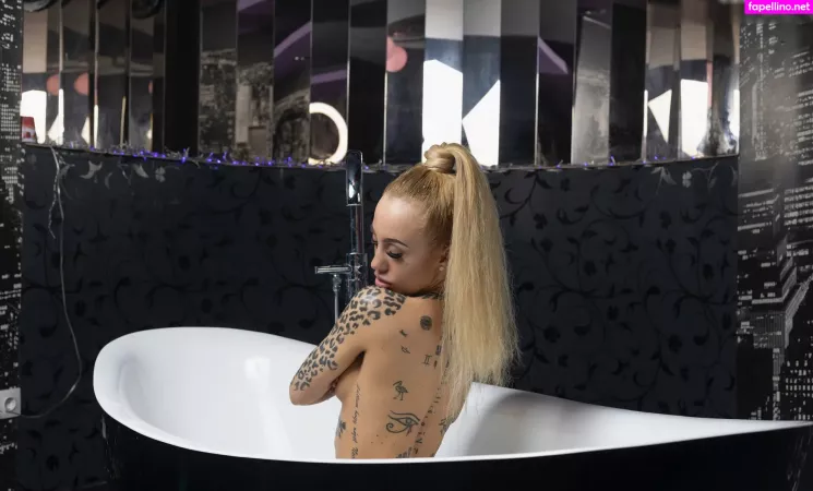 Dasha OnlyFans Thumbnail #0isFIn8fw5