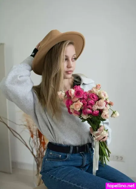 Dashenka18 OnlyFans Thumbnail #U8MVMxF72K