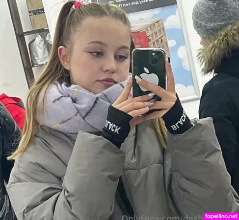 Dashenka18 OnlyFans Thumbnail #rSz2ZqOi7Y