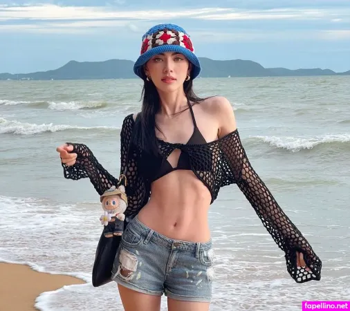 Davika Hoorne Davikah OnlyFans Thumbnail #3Ffum8IuhH