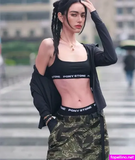Davika Hoorne Davikah OnlyFans Thumbnail #ylHnYLwSB8