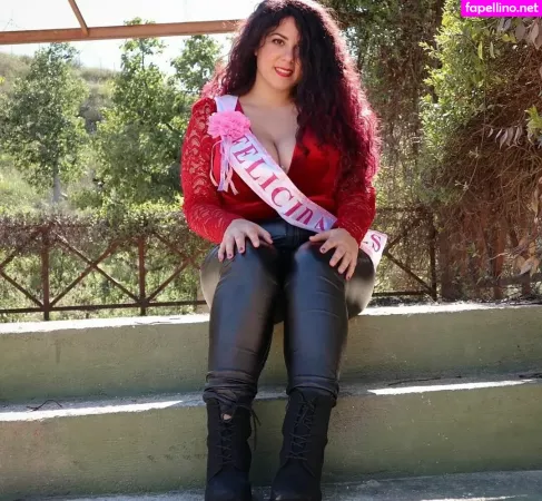 Davinia Fructuoso OnlyFans Thumbnail #KdvU7uL2oj