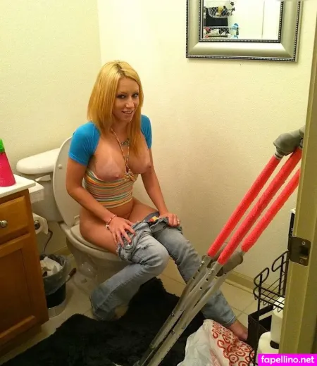 Dawn Avril OnlyFans Thumbnail #t3B8gJ9QEh