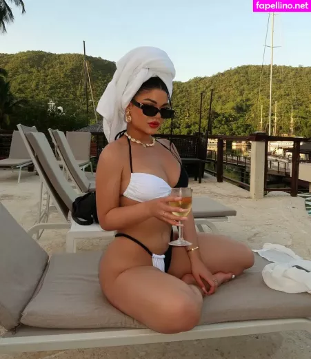 Dayanna Comas OnlyFans Thumbnail #8XRX4ZdobI