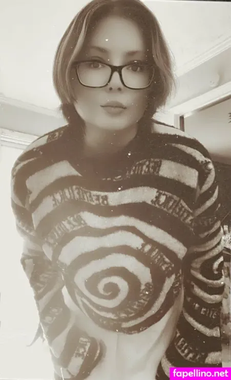 Dead Star OnlyFans Thumbnail #3aZQU4YnK8