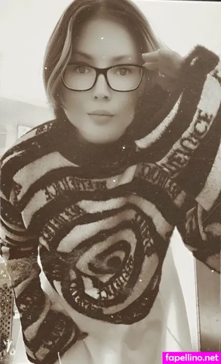 Dead Star OnlyFans Thumbnail #F0edM1pp1y