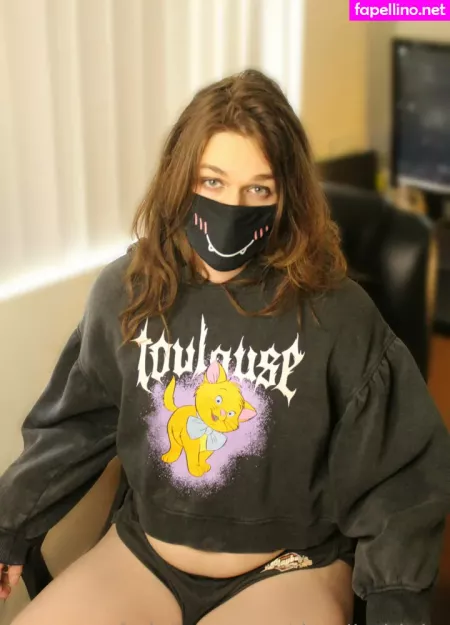 Deadlythighs OnlyFans Thumbnail #GmU5L8uVe4