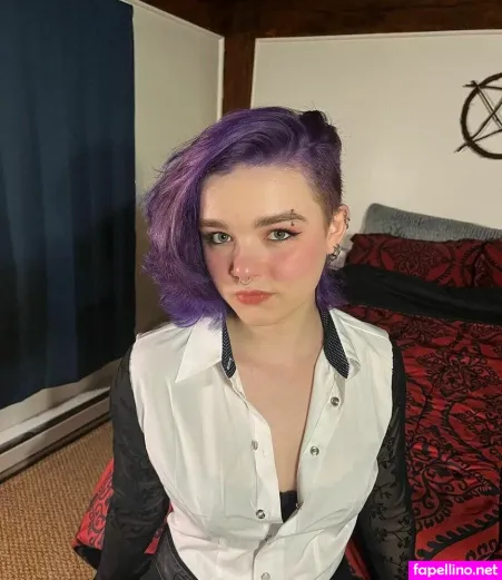 Dealing Peaches OnlyFans Thumbnail #WPnHcLQYRd