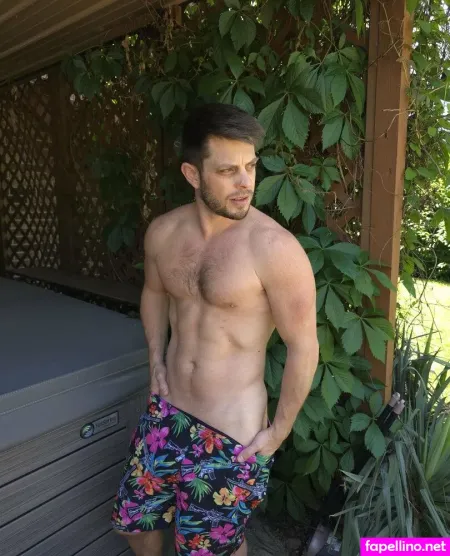 Deandarkholer OnlyFans Thumbnail #4i6cZEu6sN