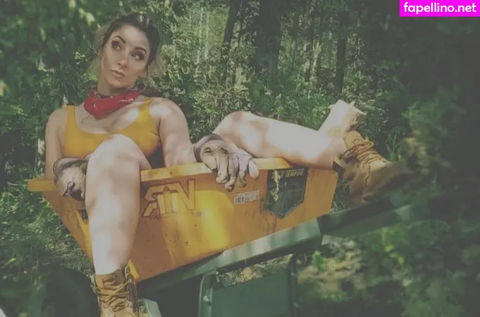 Deanna Davis OnlyFans Thumbnail #1p7Tg9MGiO