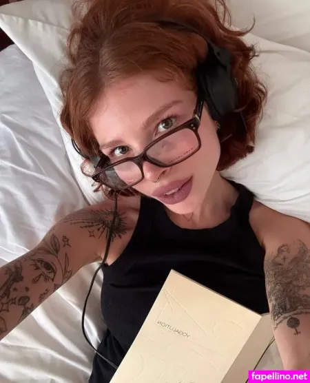 Dear Alexa OnlyFans Thumbnail #N6PawAde2Y