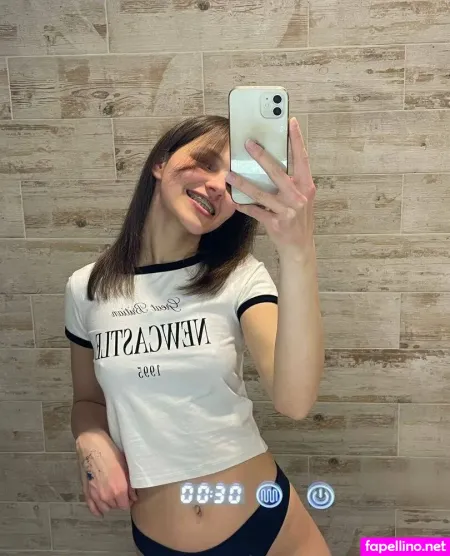 Dear Amy OnlyFans Thumbnail #ombYHEd4Kg