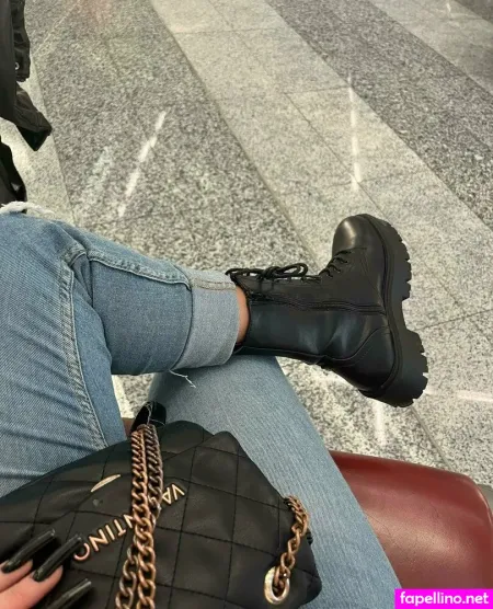 Deaveronica01 OnlyFans Thumbnail #KxNe8TRP6H