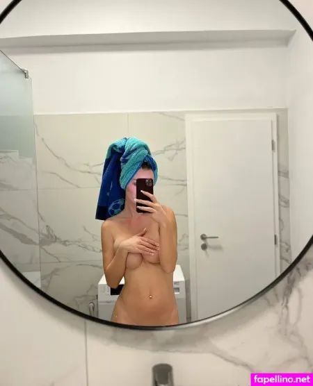 Debbyssecret OnlyFans Thumbnail #P6i4drxSo5