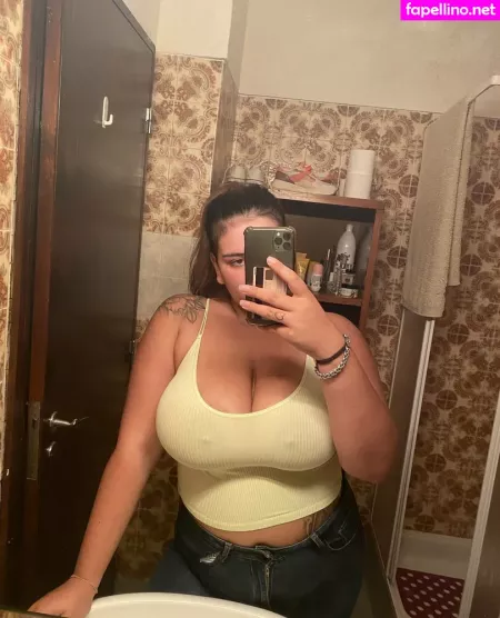 Debora Brandao OnlyFans Thumbnail #KS2kqqOcfs