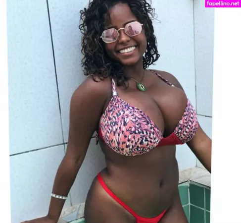 Debora Diassde OnlyFans Thumbnail #2zxe6GttyH