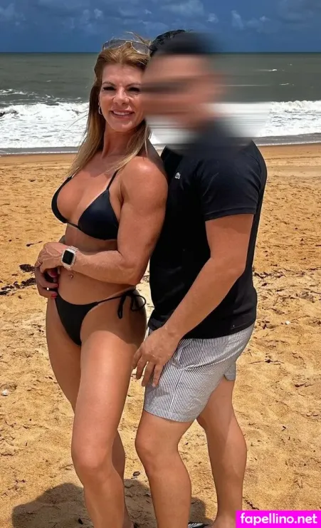 Debora Domingues Main Profile Photo