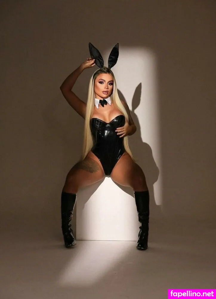 Dbora Juliaicial, deborajuliaoficial Nude Leaked OnlyFans Photo #QweDaBb5tq