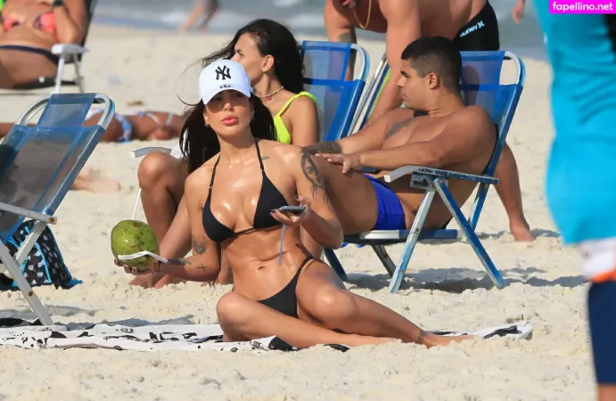 Debora Moura OnlyFans Thumbnail #R3eVfceCwt