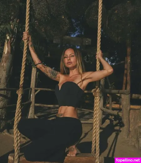 Deborah De Luca OnlyFans Thumbnail #1yYF4nAK0T