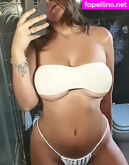 Deborah Neri OnlyFans Thumbnail #4HrXkNmk5I