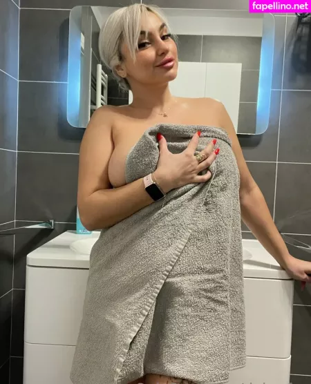 Debrafox OnlyFans Thumbnail #RPiTMYwDgv