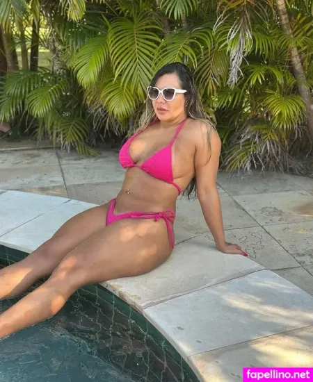 Deby Valente OnlyFans Thumbnail #PvybAsMKYN