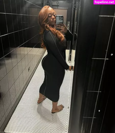 Dee Dee Davis OnlyFans Thumbnail #2GIYvqAJnr