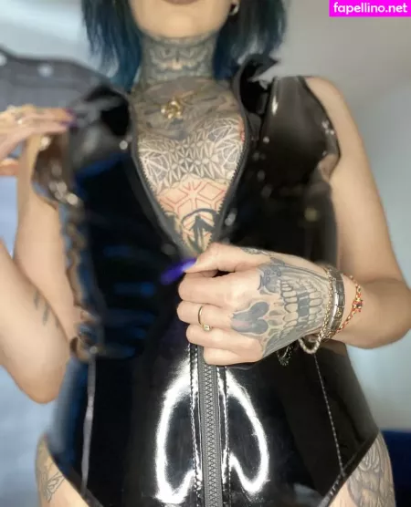 Dee Louisexxx OnlyFans Thumbnail #WqC00F1vIx