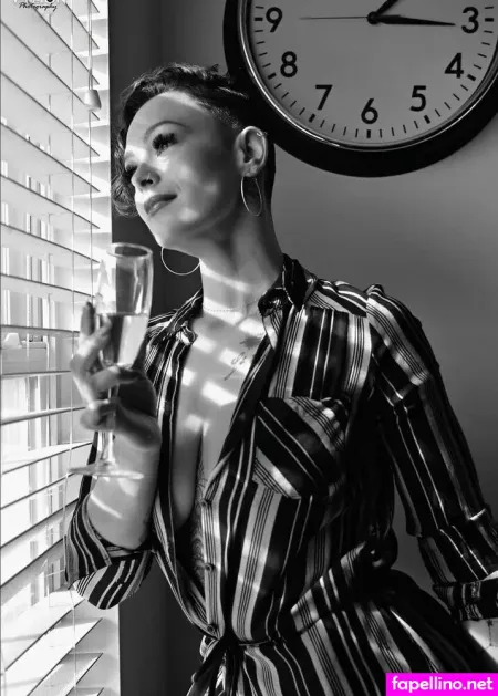 Dee Walker OnlyFans Thumbnail #HYDKfEvsXv