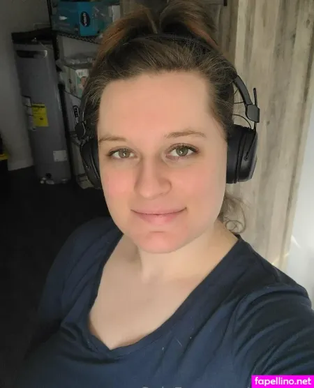 Deealice OnlyFans Thumbnail #1U9p2hitY3