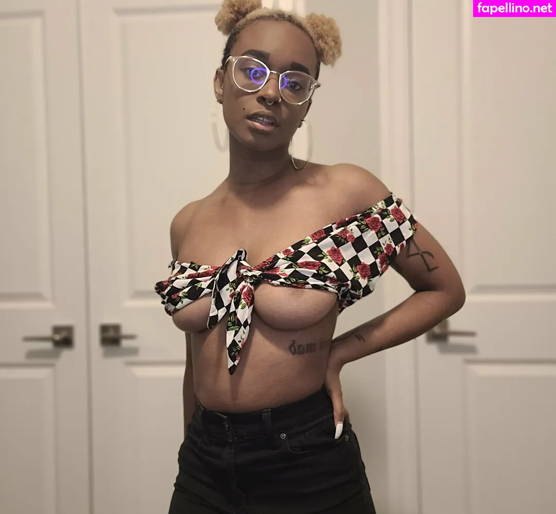 deedee2796, deedeebee96 Nude Leaked OnlyFans Photo #DyvygXXGTR