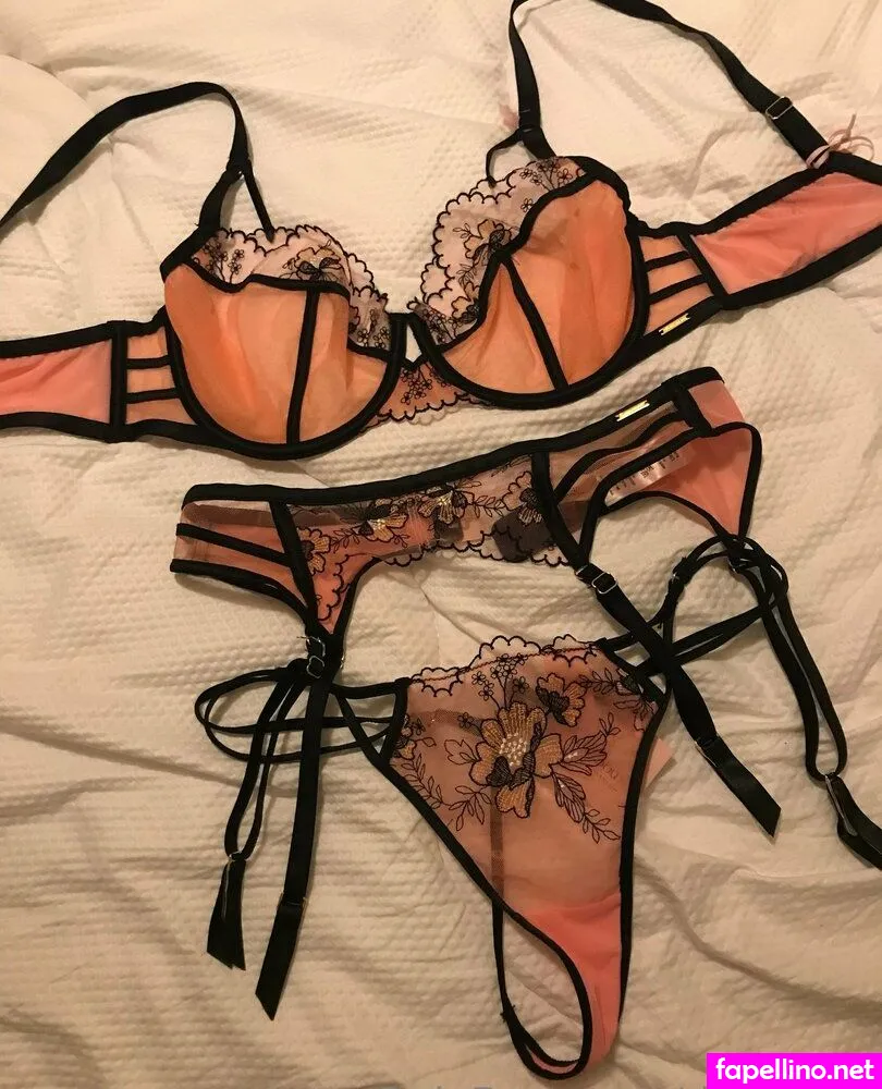 deelights, deelights_by_dee Nude Leaked OnlyFans Photo #8NHZRs44v7