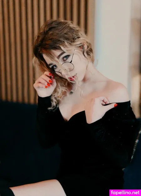 Deepbunnyhole OnlyFans Thumbnail #860yCWew7J