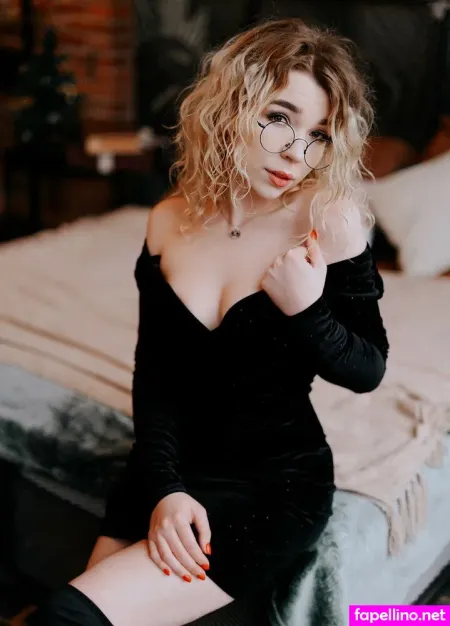 Deepbunnyhole OnlyFans Thumbnail #eKE6N9M7ED