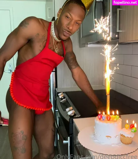 Deepdiccfree OnlyFans Thumbnail #Eg0yQ7Rdv1