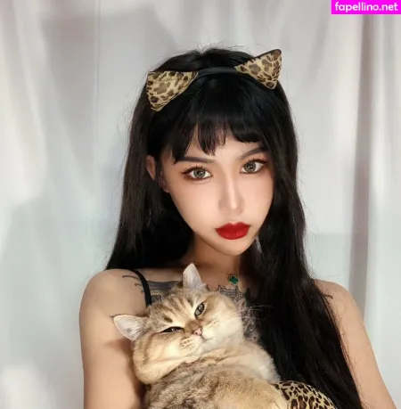 Deer White OnlyFans Thumbnail #d17Rf7kQYh